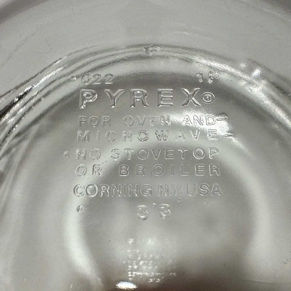 Pyrex classic vintage